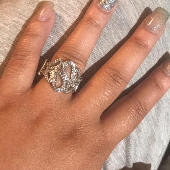 Silver ring - Picture 4 of 5